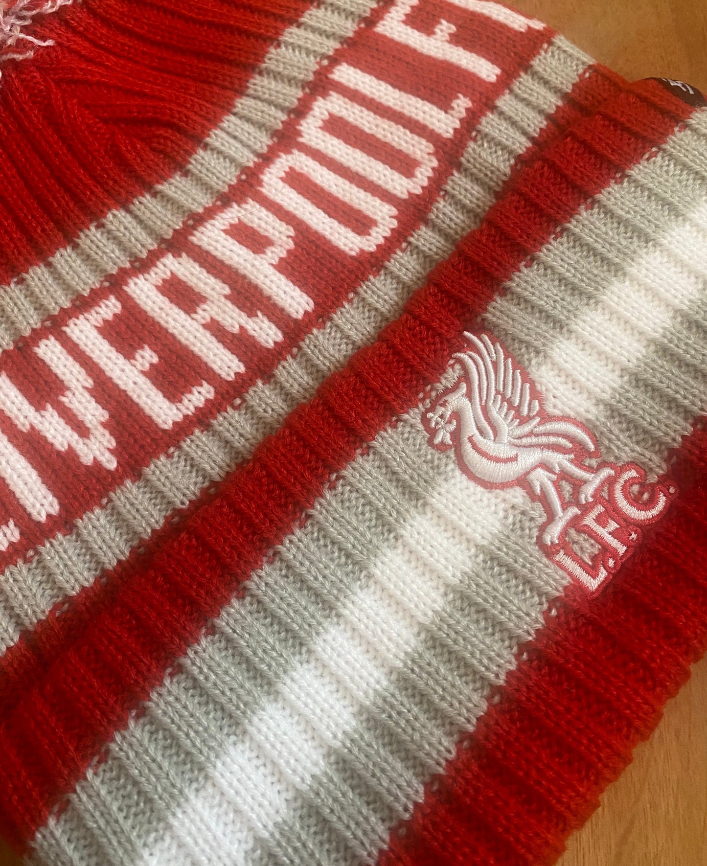Liverpool FC Knitted Bobble Hat – Official LFC Red & White Winter Beanie with Pom Pom | Liverpool Football Club Hat