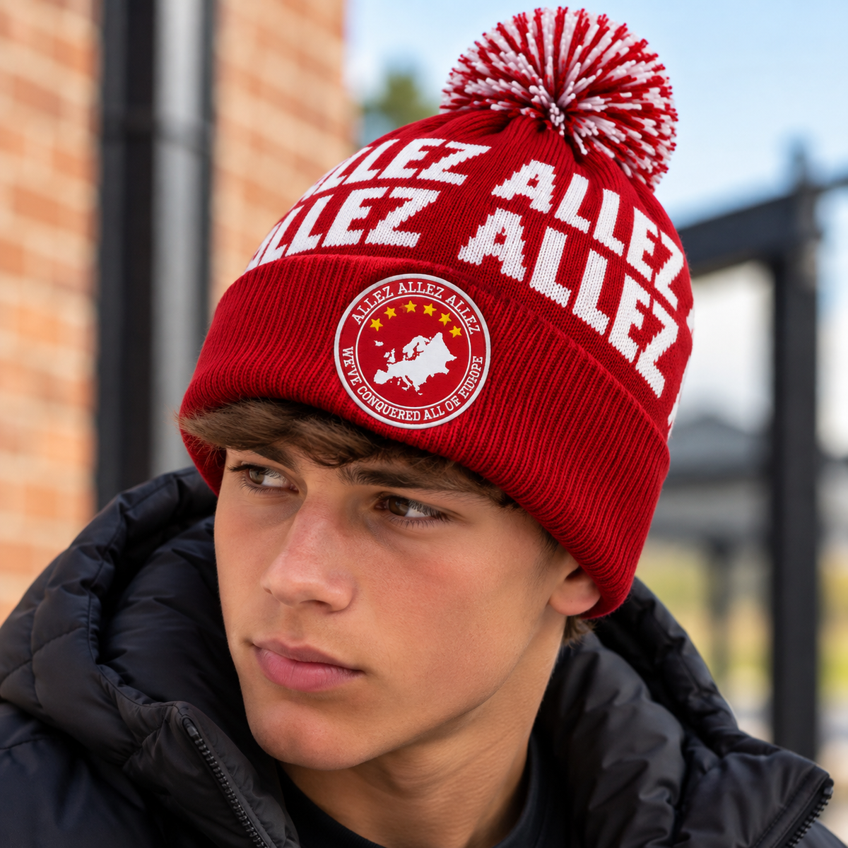 Liverpool FC Allez Allez Allez Bobble Hat – Red & White – Unofficial