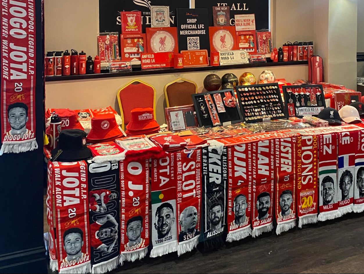 Official Liverpool FC merchandise featuring LFC water bottles, scarves, caps, keyrings, signs for LFC fans and collectors. LFC Merchadise. Liverpool Official Merchandise. 